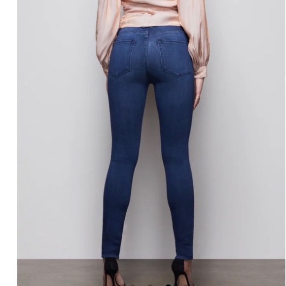 Good American Good Legs Skinny Jeans - Picture 2 of 6